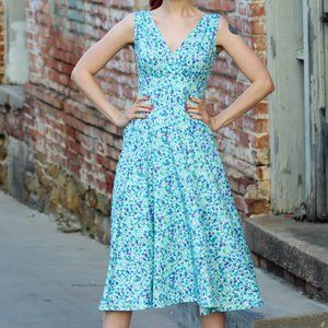 NWT Karina Dresses Abigail Dress in Sky Meadows